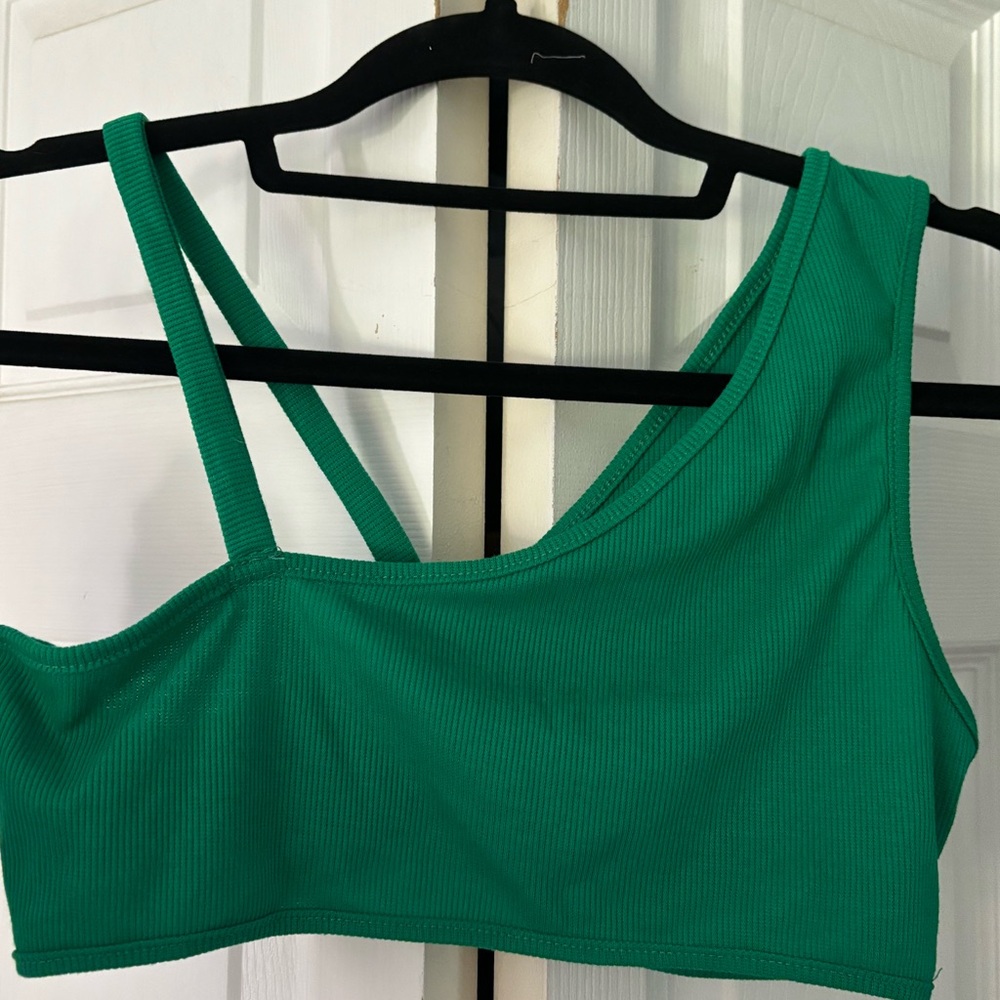 NWOT green crop top - Picture 4 of 4